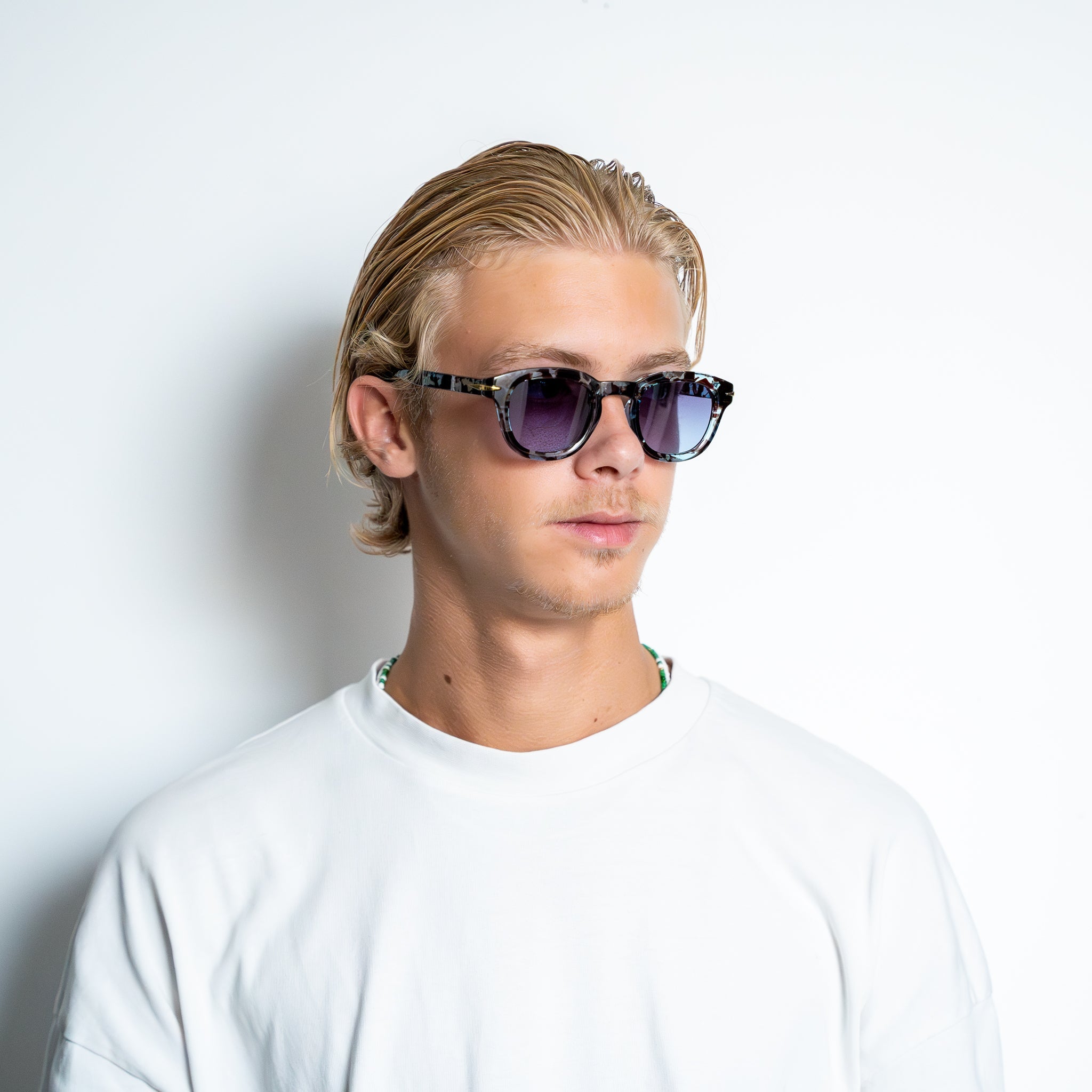 SHADES "MODERN DEEP BLUE"